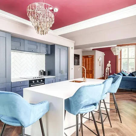 公寓 The Governance *