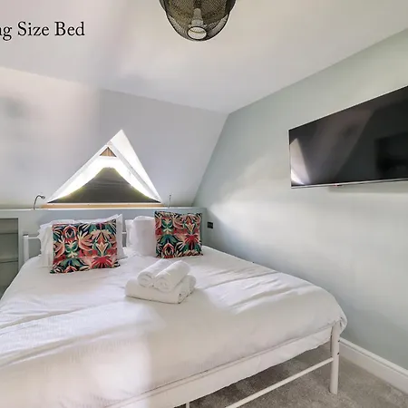 The Governance شقة *